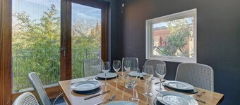 Manchesters Ultimate House - Hot tub - Sleeps 23!