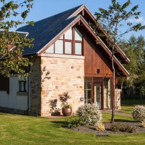 Cabin | Exterior
