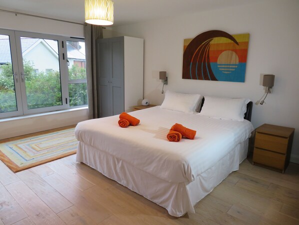 6 Schlafzimmer, Bügeleisen/Bügelbrett, Reisekinderbett, kostenloses WLAN