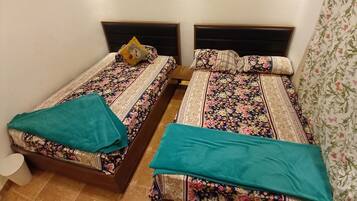 2 bedrooms, iron/ironing board, bed sheets