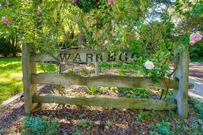 Exterior detail - Garden Precinct 3BR, Walking distance to Airport (Pialligo)