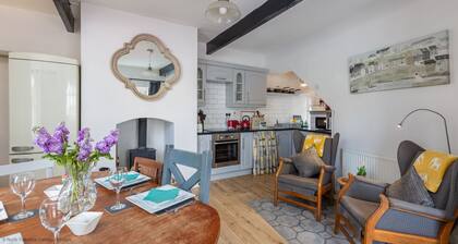Grade II Quirky Yorkshire Cottage