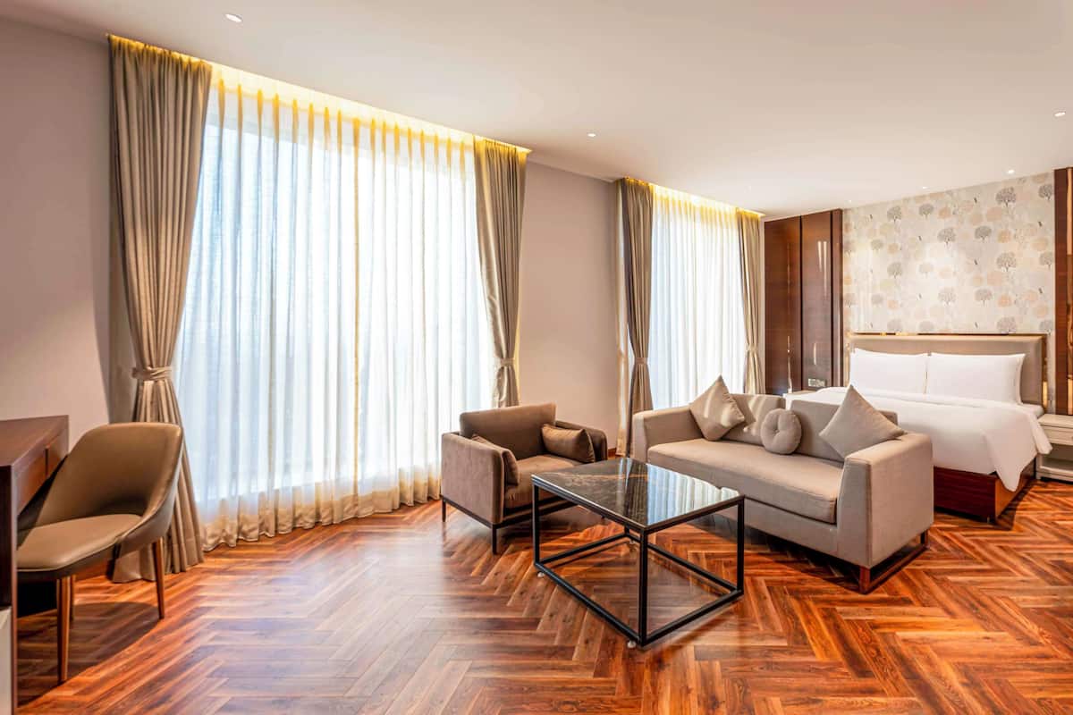 Executive Suite