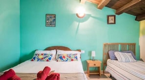 Free WiFi, bed sheets - Santuari del Coll (Susqueda)