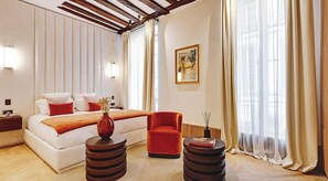 3 soverom, skrivebord, strykejern/-brett og wi-fi (inkludert)