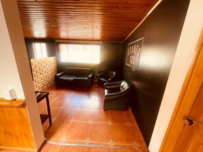Living area - New Stanza Hostel 120 (Bogotá)