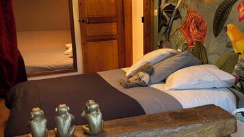 9 chambres, fer et planche à repasser, Wi-Fi