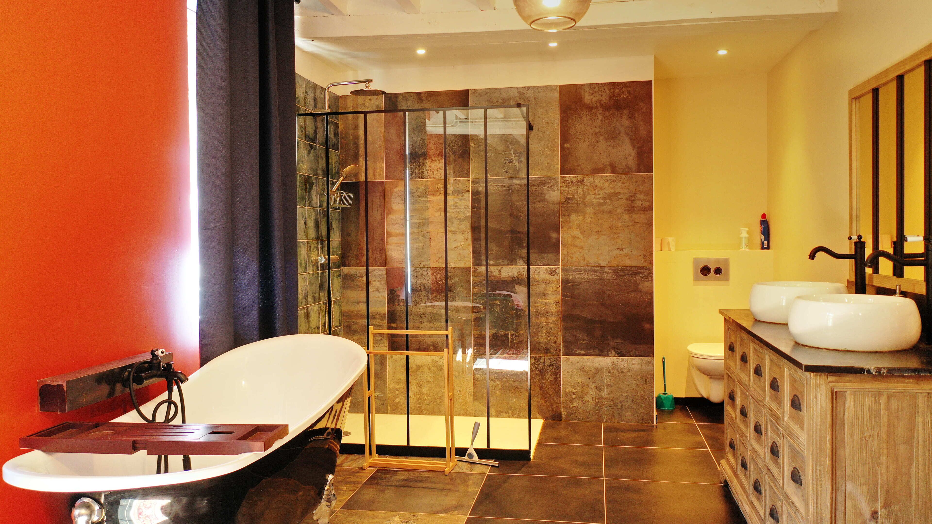 Een douche, een haardroger