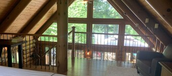 Bord de lac - Chaleureux chalet en bois rond à Wentworth- 3 chambres 