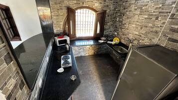 Fridge, microwave, stovetop, electric kettle