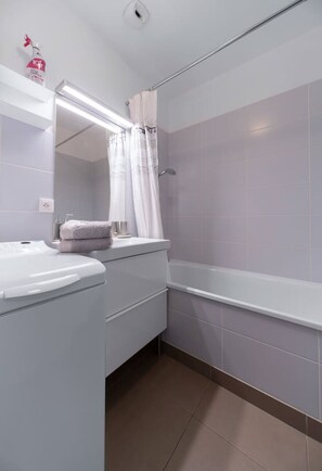 Hair dryer - Superbe appartement centre-ville avec terrasse (Vichy)