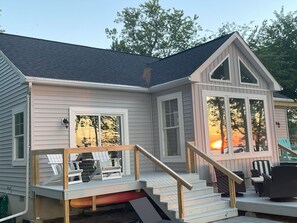 Terrace/patio - Fabulous Beach House on Elliott Island -beautiful sandy beach, tranquil 6 acres (Vienna)