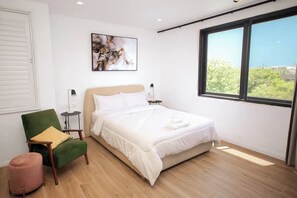 2 slaapkamers, een strijkplank/strijkijzer, wifi, beddengoed