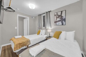 6 chambres, fer et planche à repasser, Wi-Fi, literie fournie