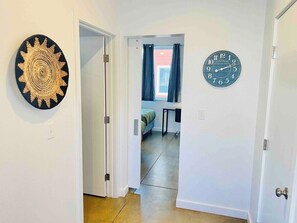 Interior - Cosy Midtown 1 bedroom number 2/pet ok/sleeps 5 (Reno)