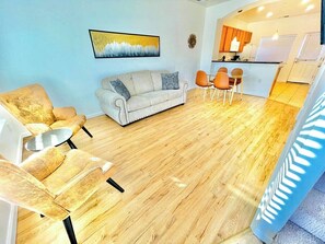 TV - 2 Bd, 2.5 Baths,3TVs,Sleeps 7/F9 (Reno)