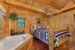 1 bedroom, individually decorated, individually furnished, bed sheets