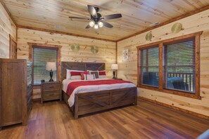 Cabin, Multiple Beds, Hot Tub, Mountain View (Serenity Mountain Pool Lodge)