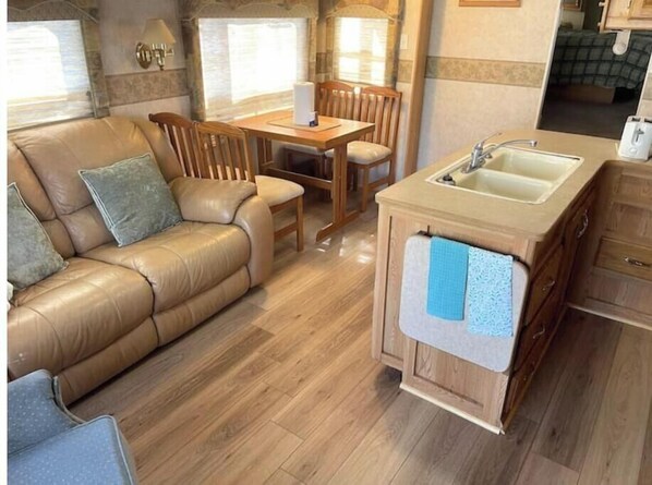 TV connectée, cheminée