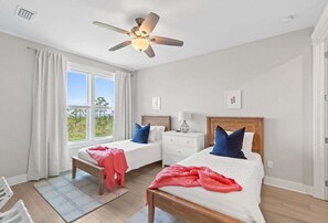 4 quartos, Wi-Fi de cortesia, roupa de cama