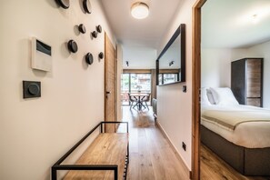 2 slaapkamers, een strijkplank/strijkijzer, gratis wifi, beddengoed
