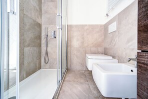 Jabón, shampoo, papel higiénico