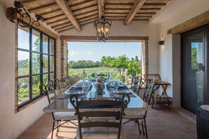 Dining - Casa Felice - Private villa, 5 bedrooms, pool, AC, wifi, pets, panoramic view (Montegiorgio)