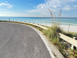 Beach nearby, sun loungers, beach towels