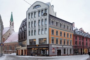 Bagian depan properti