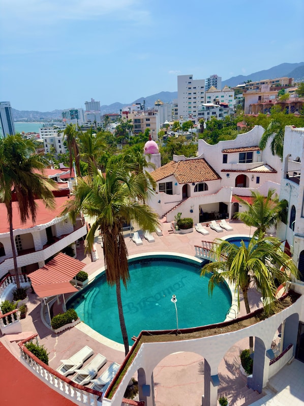 2 outdoor pools - Hotel Pacific Paradise Acapulco (Acapulco)