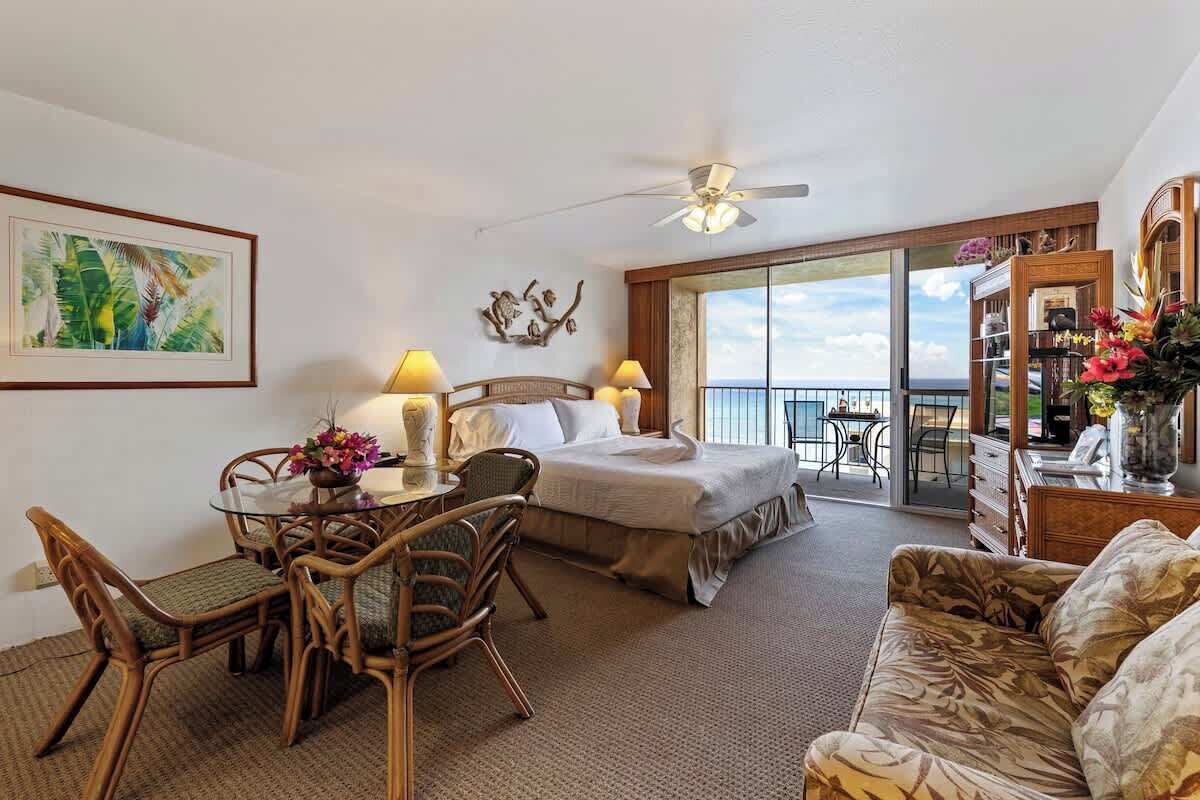 Smart TV, mesa de pingue-pongue