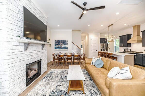 Smart TV, fireplace, offices