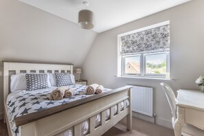 4 Schlafzimmer, Bügeleisen/Bügelbrett, Reisekinderbett, kostenloses WLAN