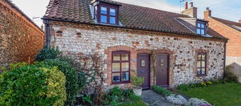 20 Rosemary Cottage - sleeps 5 guests  in 3 bedrooms