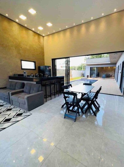 Resort House in Ninho Verde ll