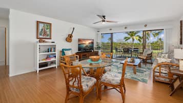 Condo, Multiple Beds (Keauhou Punahele#E-202) | Dining