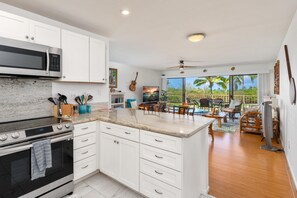 Private kitchen - Keauhou Punahele#e-202 (Kailua-Kona)