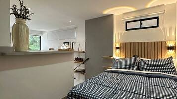 1 habitación, tabla de planchar con plancha, wifi gratis y ropa de cama