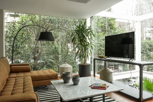Fernseher