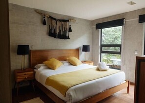 2 slaapkamers, een strijkplank/strijkijzer, reisbedje, wifi