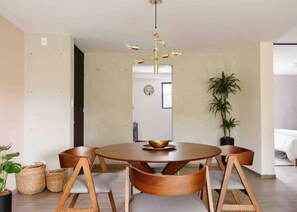 Dining - Mr. W | Vista al Parque España | Condesa |2BR (Ciudad de México)