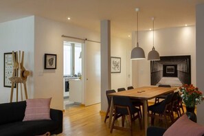 Dining - Mr. W | Photographer’s Choice | Condesa | Balcony (México D.F.)