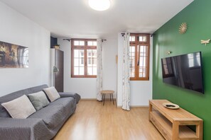 TV - Vegueta Cool Flat - 2BR - Workfriendly (Las Palmas de Gran Canaria)