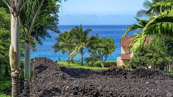 Condo, Multiple Beds (Keauhou Kona Surf & Racquet Club#9-30) | Property grounds