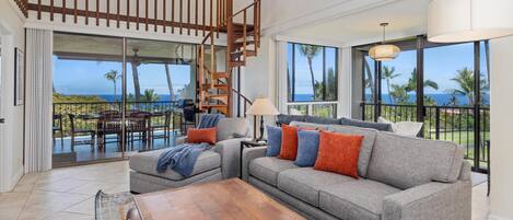 Condo, varias camas (Country Club Villas#325) | Área de sala de estar