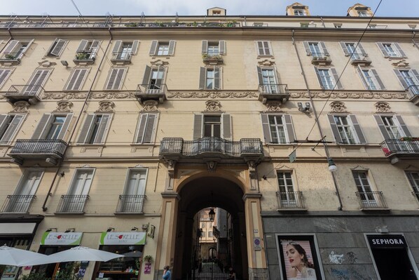 Exterior - Tana del Bianconiglio by Wonderful Italy (Turin)