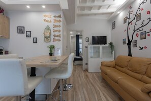 Living area - Tana del Bianconiglio by Wonderful Italy (Turin)
