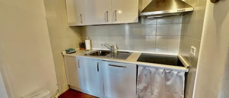 Apartemen, balkon | Dapur pribadi