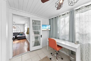 Interior - Sunny Side Murry Hill Home (Jacksonville)