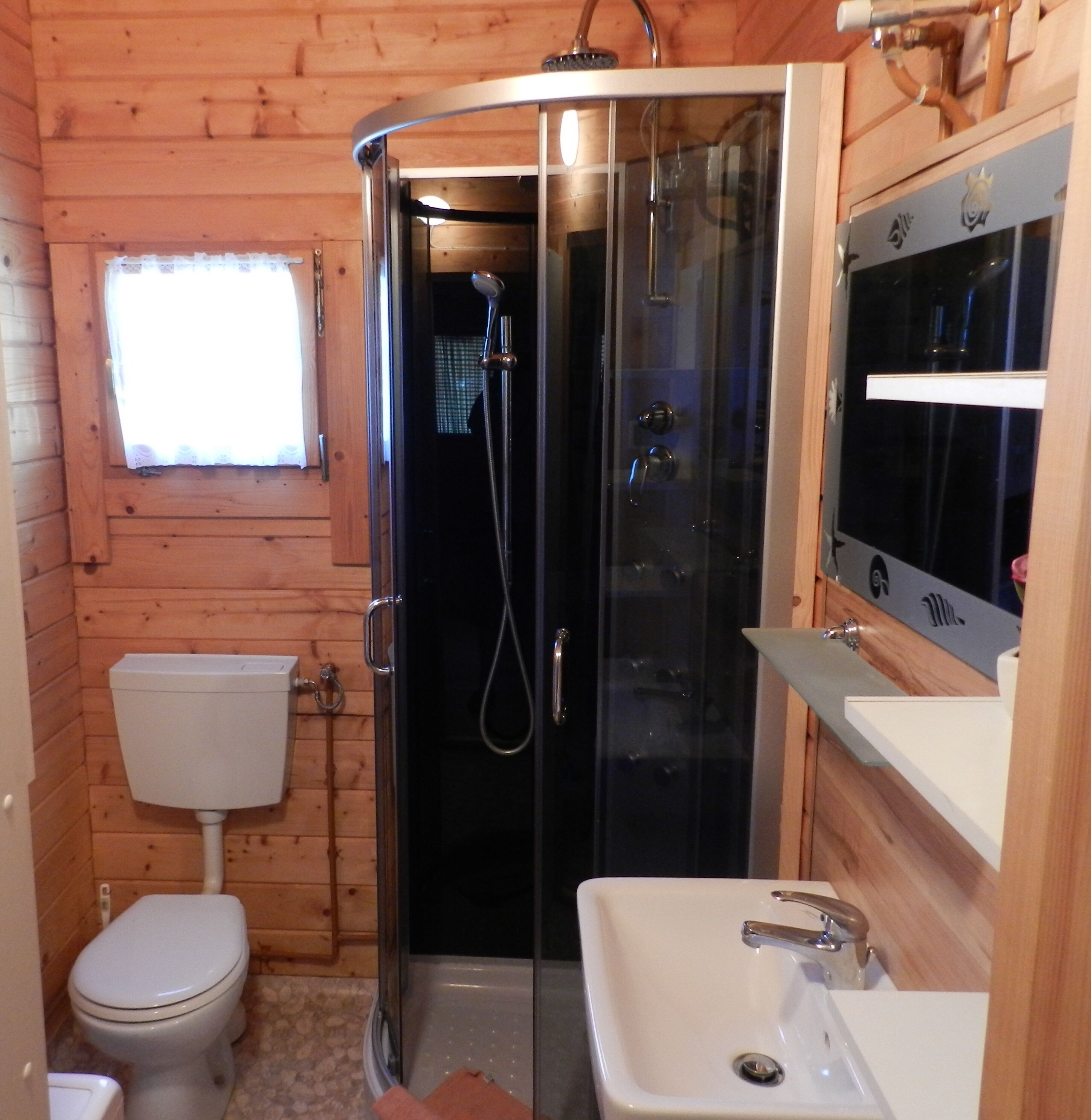 Dusche, Toilettenpapier
